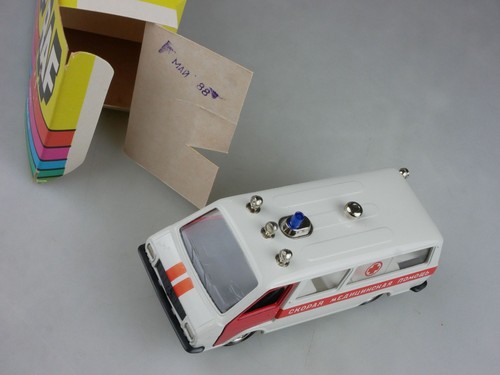CCCP USSR 1/43 RAF M 22031 LATVIJA soviet Ambulance Novoexport Blisterbox 131189 - Bild 11 von 12