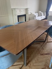Mahogany Style Dining Room Extendable Table