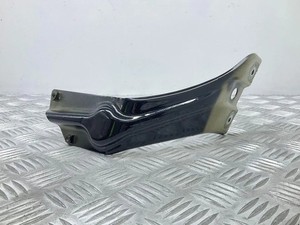 VW SCIROCCO 137, 138 Kotflügelhalter vorne rechts 1K8821136 2.00 34728786