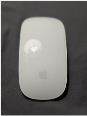 Apple Magic Mouse 2 Wireless Mouse - Silver Model: A1657 (Lightning Port)