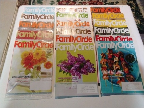 2010-2012 Lot of 17 FAMILY CIRCLE Magazines Recipes Decorating.Some In Package