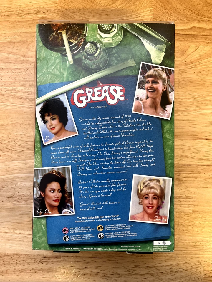 Barbie Coleccionista Grease Cha Muñeca Etiqueta Plateada 2008 Mattel #M9593 Nueva Foto 2 de 2