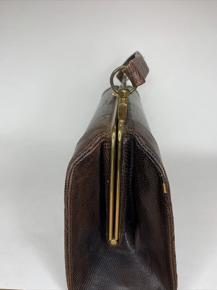 Cartera de Colección Años 40 Piel de Lagarto Mediana Larga Estilo Baguette Herrajes Dorados Usada en Excelente Condición Foto 3 de 4