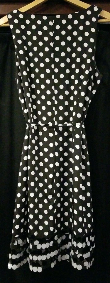 Vestido Gabby Skye para mujer 12 sin mangas forrado de lunares adornado con lazo inferior trasero Foto 2 de 4