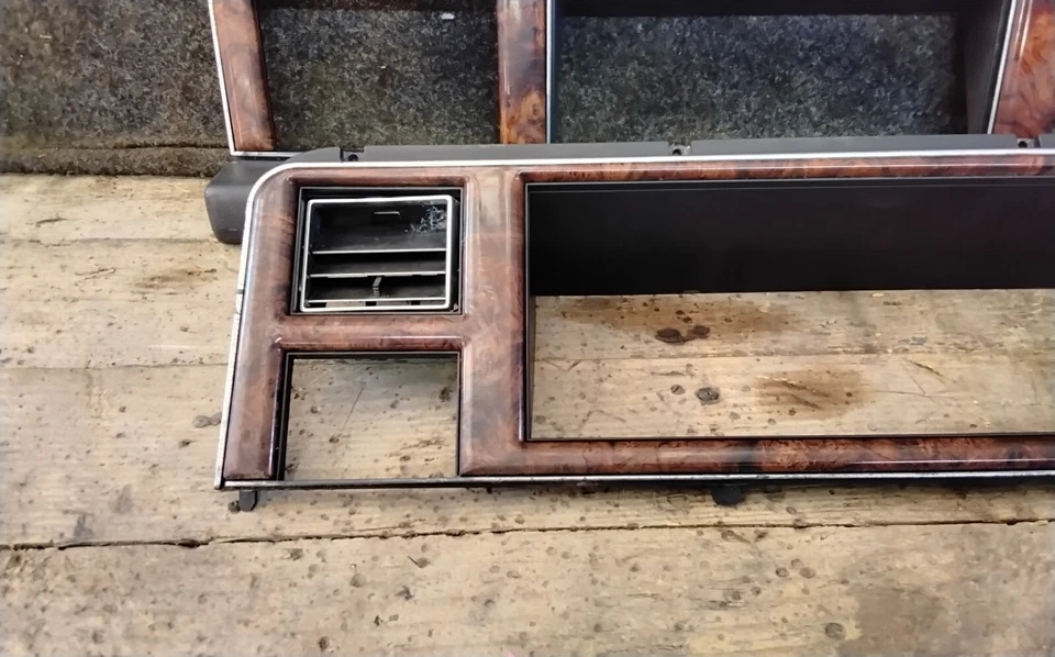 Cuadro de instrumentos Chrysler New Yorker 1991-1993 bisel de grano de madera moldura pieza de fabricante original  Foto 3 de 4