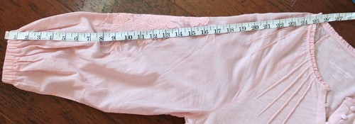 Soft Surroundings Les Plumes rosa bestickte Ärmel Henley Bluse Größe Small - Bild 10 von 15