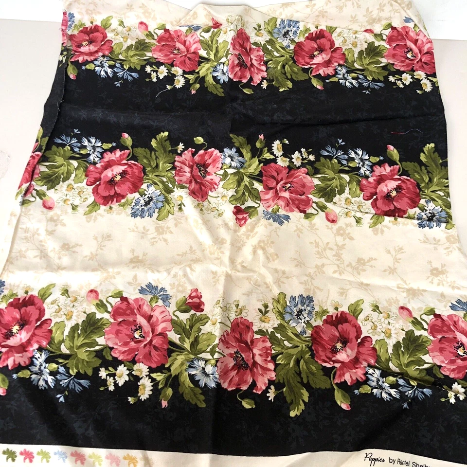 Tela Maywood Studio por Rachel Shelburne Amapolas Negro Remanente Floral 18 x 42" Foto 2 de 4