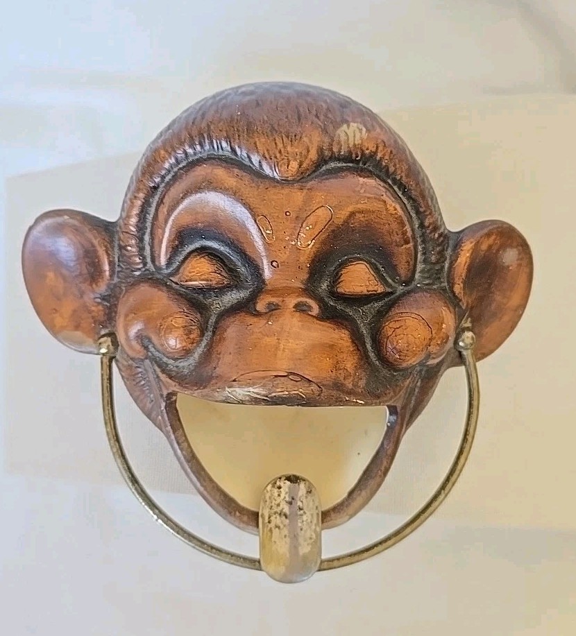 VINTAGE 1960 TREASURE CRAFT USA CERAMIC MONKEY FACE ASHTRAY W