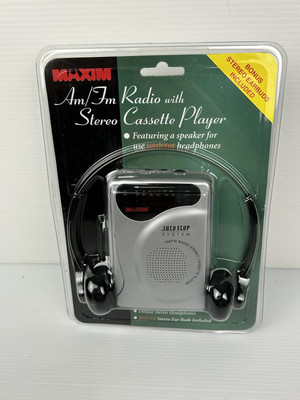 Maxim Vintage Personal Cassette AM/FM Radio Stereo Cassette Player NEW