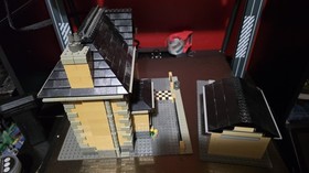 LEGO CREATOR: Model Town House (4954) Complete With Instructions