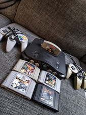 N64 Nintendo 64 system including 2 x controllers and 5 x games *Tested*