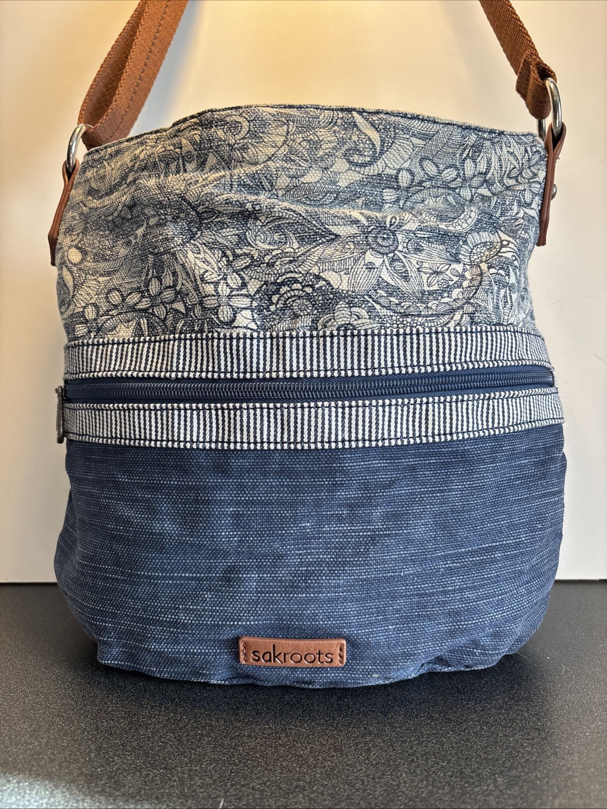 Sakroots Womens Handbag Purse Navy Spirit Desert Artist Circle Soft Bucket Bag