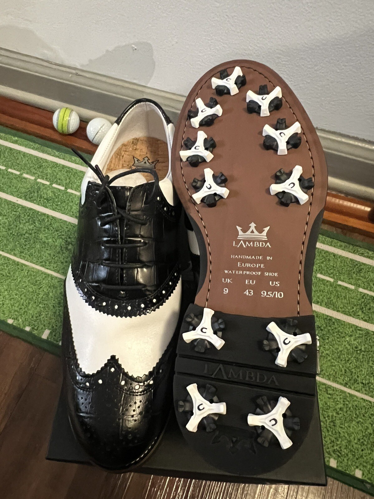 LAMBDA GOLF MEN'S White & Black GOLF SHOES SIZE 9.5/10 300 MSRP