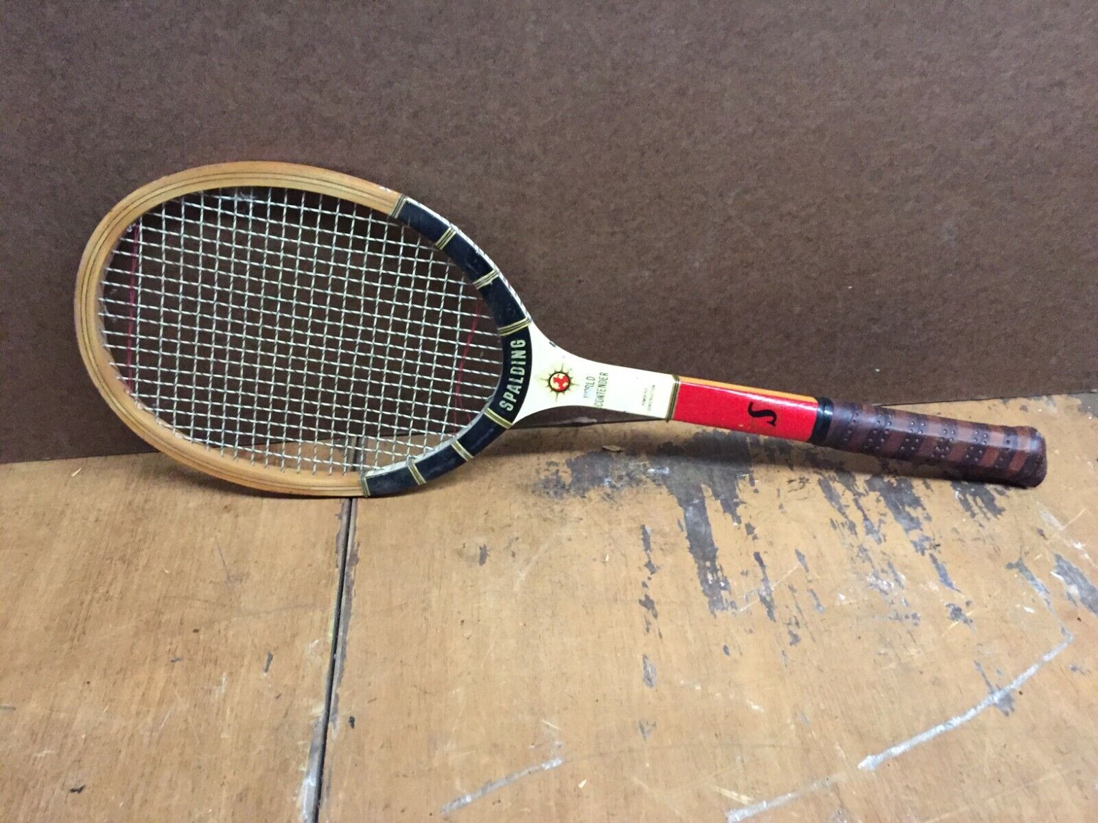 USED Vintage Spalding World Contender Wooden Tennis Racquet ..28