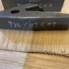 JCB 980/33602 Two Parts