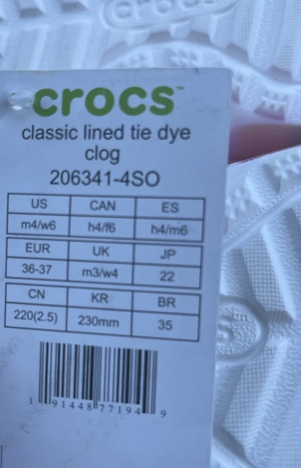 ZUECO MUJER CROCS CLÁSICO BLANCO/MULTI TIE DYE AZUL FORRADO SHERPA TALLA 6 NUEVO CON ETIQUETAS Foto 2 de 4