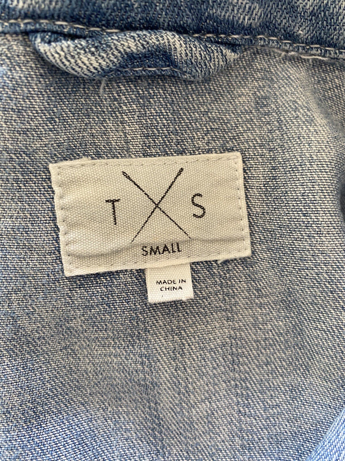 Thread & Supply Blue Bleach Washed Chambray Denim… - image 11