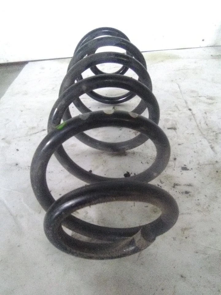 Mola traseira de ar/bobina 2012 Audi A4  - Imagem 3 de 4