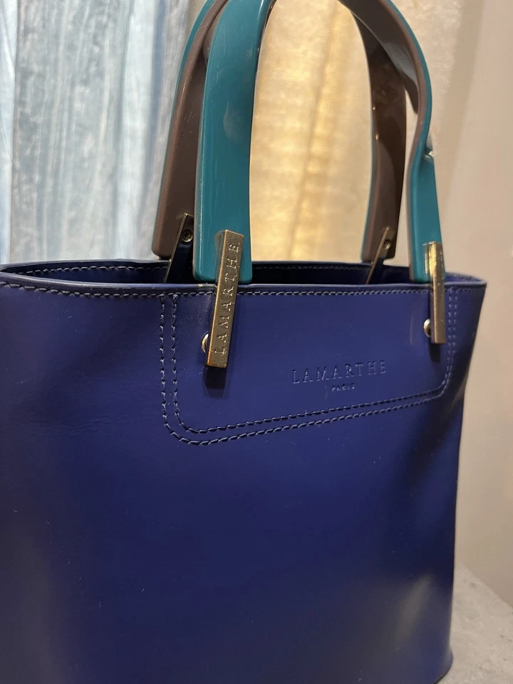 Lamarthe Paris Deep Blue Luxury Leather Handbag with Beige & Light Blue Handles - Image 2 of 4