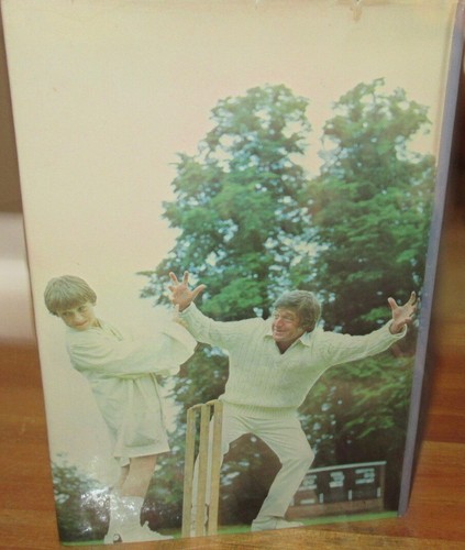 BATS in the PAVILLION ~ Michael Parkinson. Illust 1st 1977 HbDj UNread in MELB - Picture 4 of 12