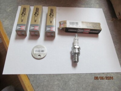 (4)  Champion RN2C  SPARK PLUGS  stock # 818 NOS with free gap tool & free ship