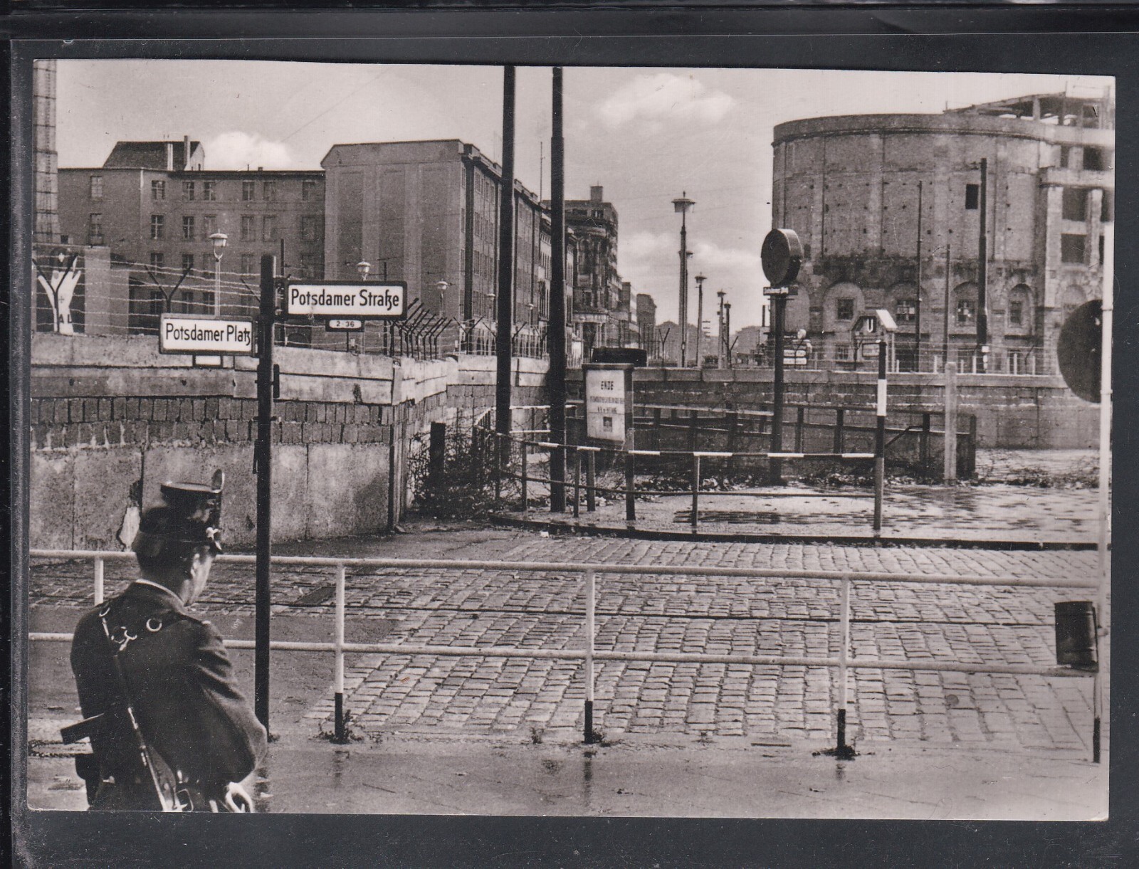 Cartolina Germania Berlino Postdamer Platz XF262