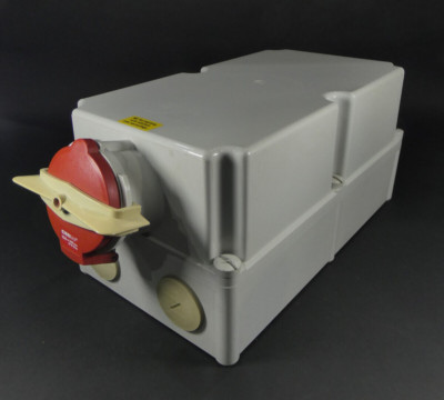 CEEform Wandsteckdose 125A-6h/380V~50Hz  | 5 polig mit Klöckner Moeller DIL 3-22