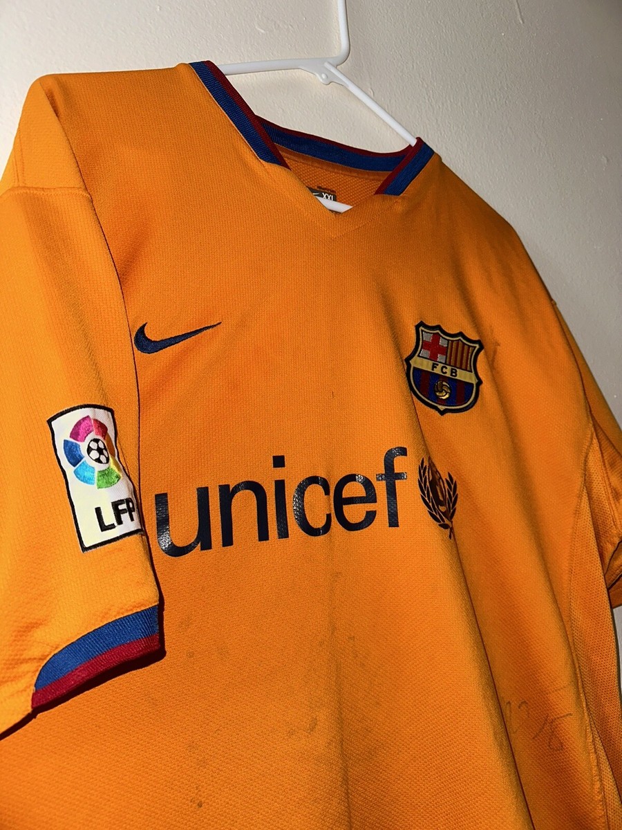Vintage Nike FC Barcelona 2006/2007 3rd Away Soccer Jersey