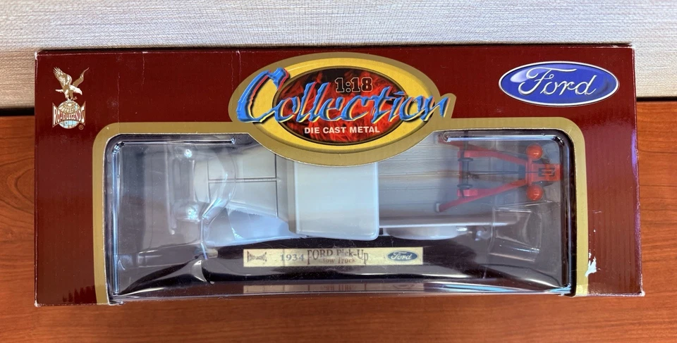 NEW Road Legends 1934 Ford Gray Die-Cast Tow Truck 1:18 - Image 4 of 4