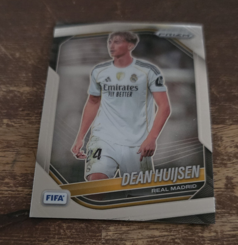Panini 2025-26 Prizm FIFA Soccer Dean Huijsen Real Madrid #183 Base Set