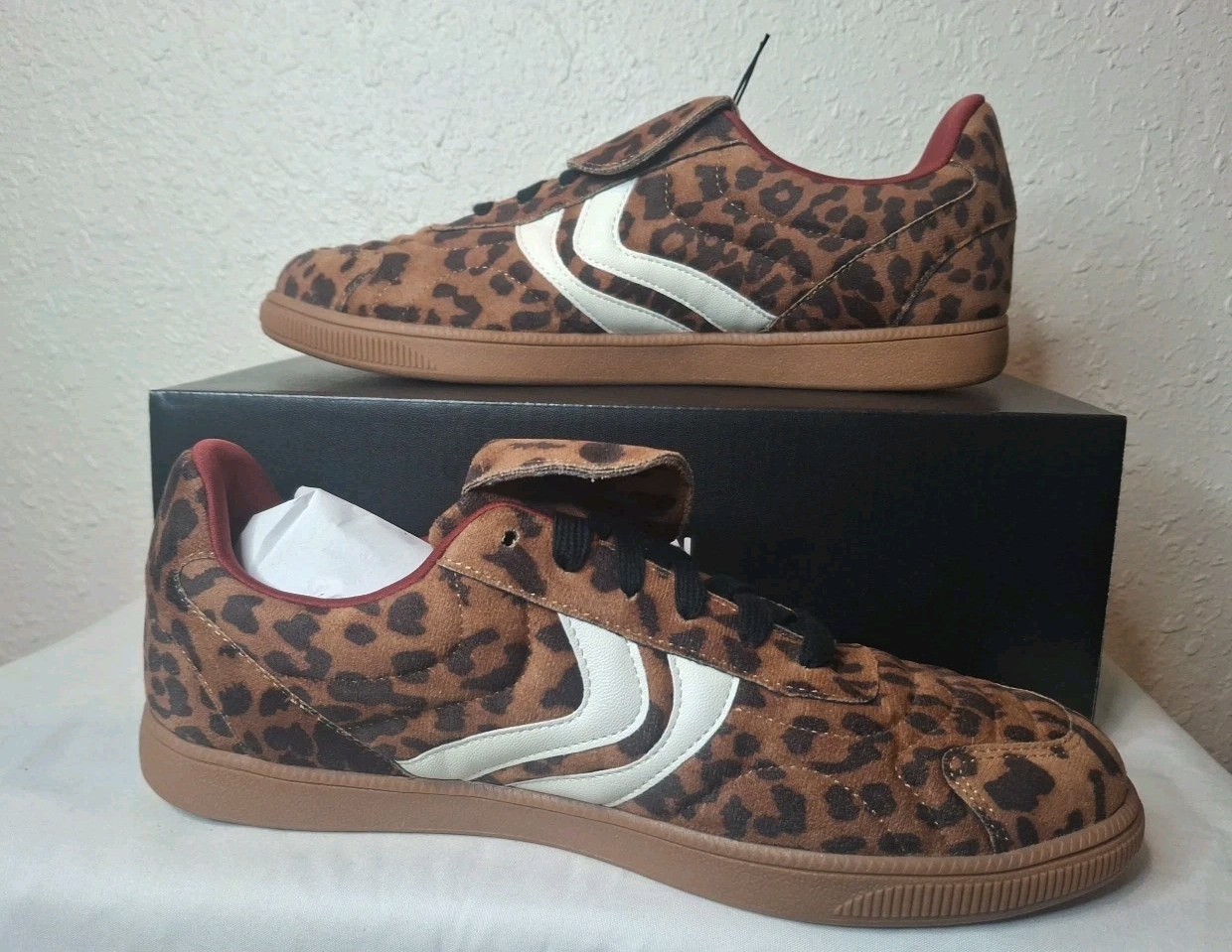 MADDEN NYC Women's Leopard Print Sneakers, Size: 10