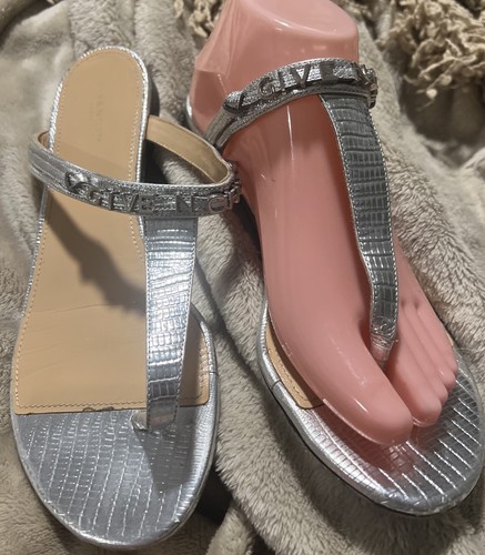 Givenchy Elba Lizard Embossed Metallic Thong Sandals 39 Eur. MSRP $495