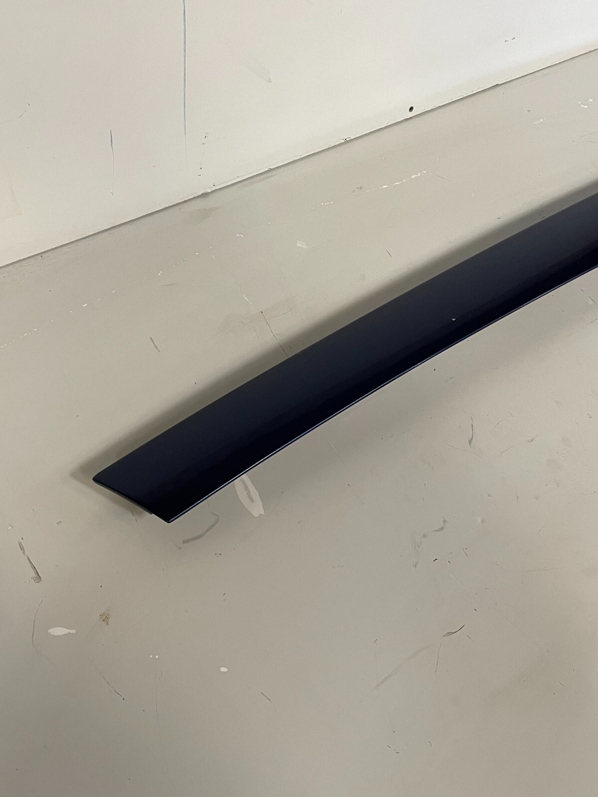 Ferrari California Right Exterior Windshield Post Cover Trim 69830100