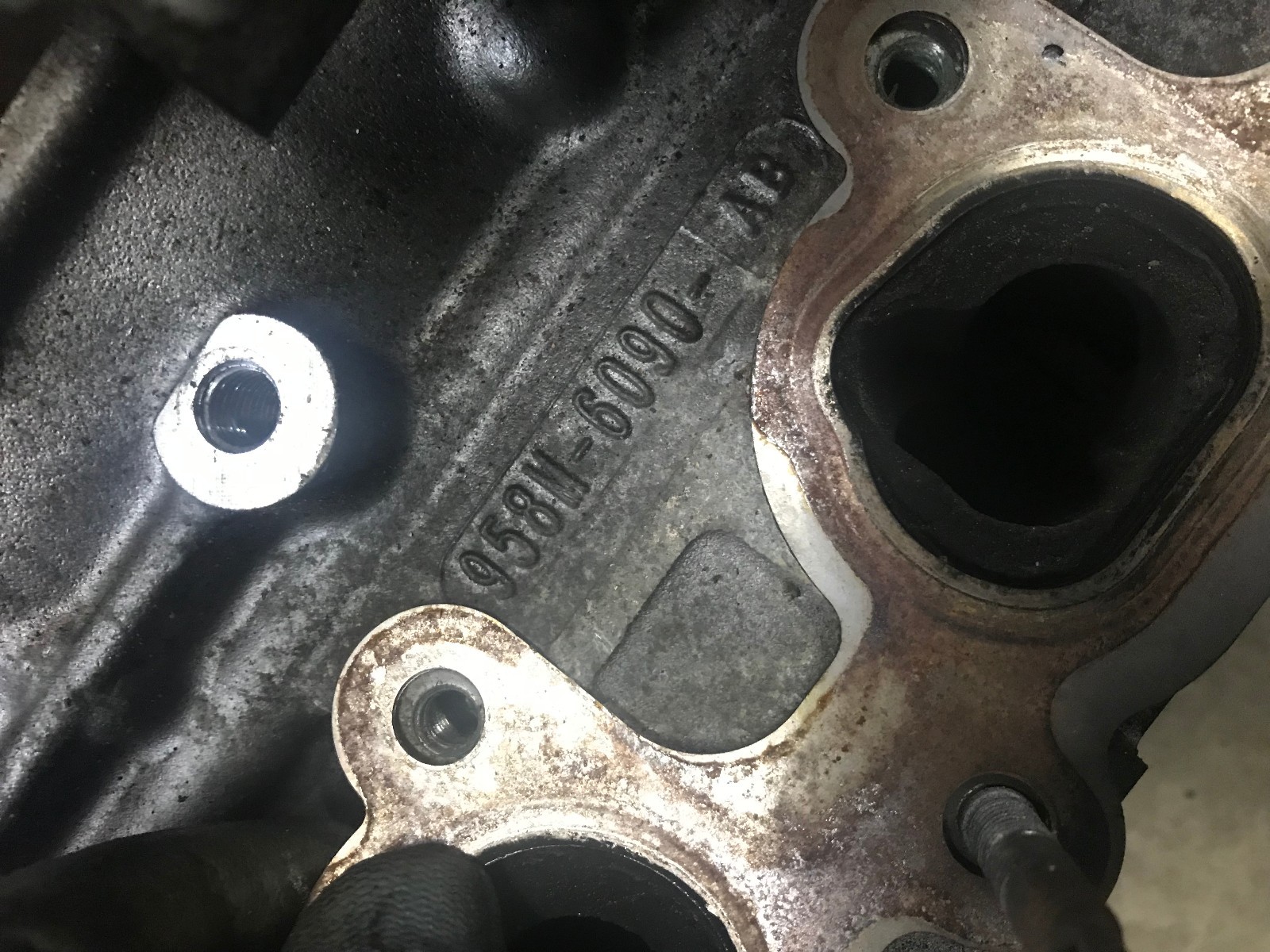 Ford MONDEO II ESCORT Cylinder Head 938f9d280ac 958M6090AB for 