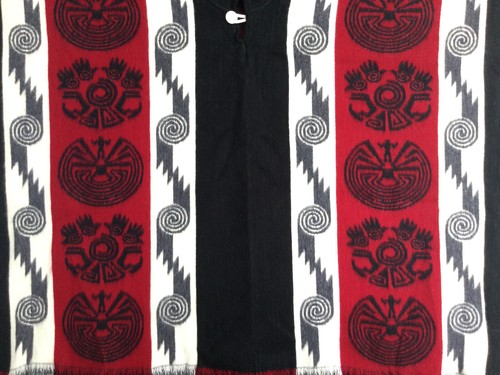 Alpaka Poncho mit Kapuze rot | weiche bequeme Wolle | Native Design Handarbeit - Bild 9 von 10