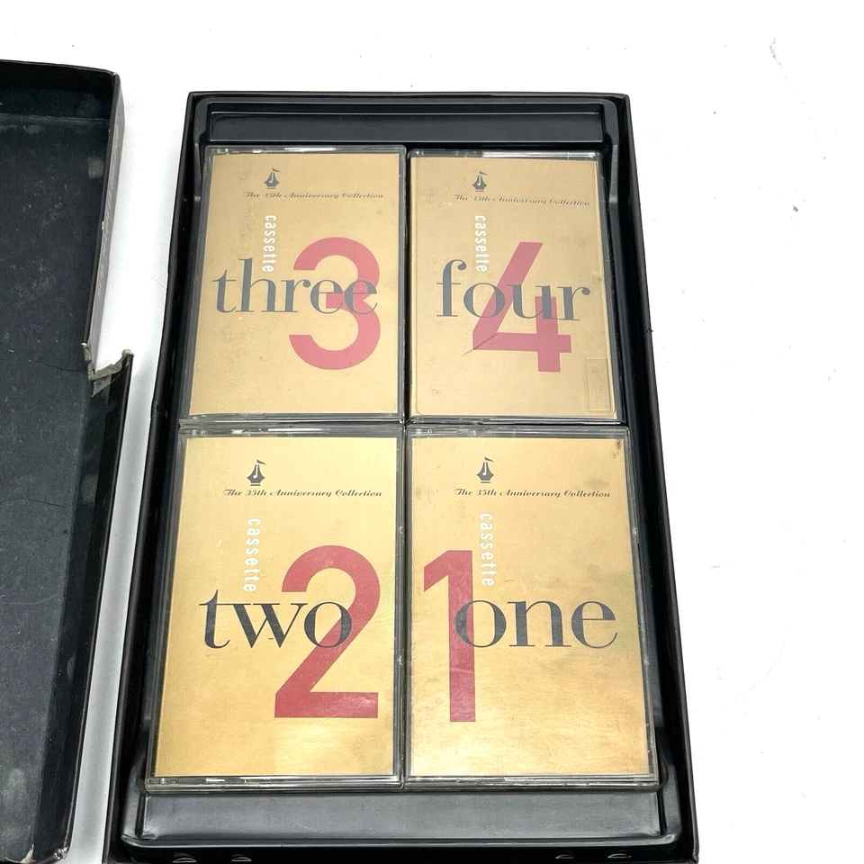 SMOKEY ROBINSON AND THE MIRACLE 35TH ANNIVERSARY COLLECTION 4 CASSETTE BOX SET Foto 2 de 4