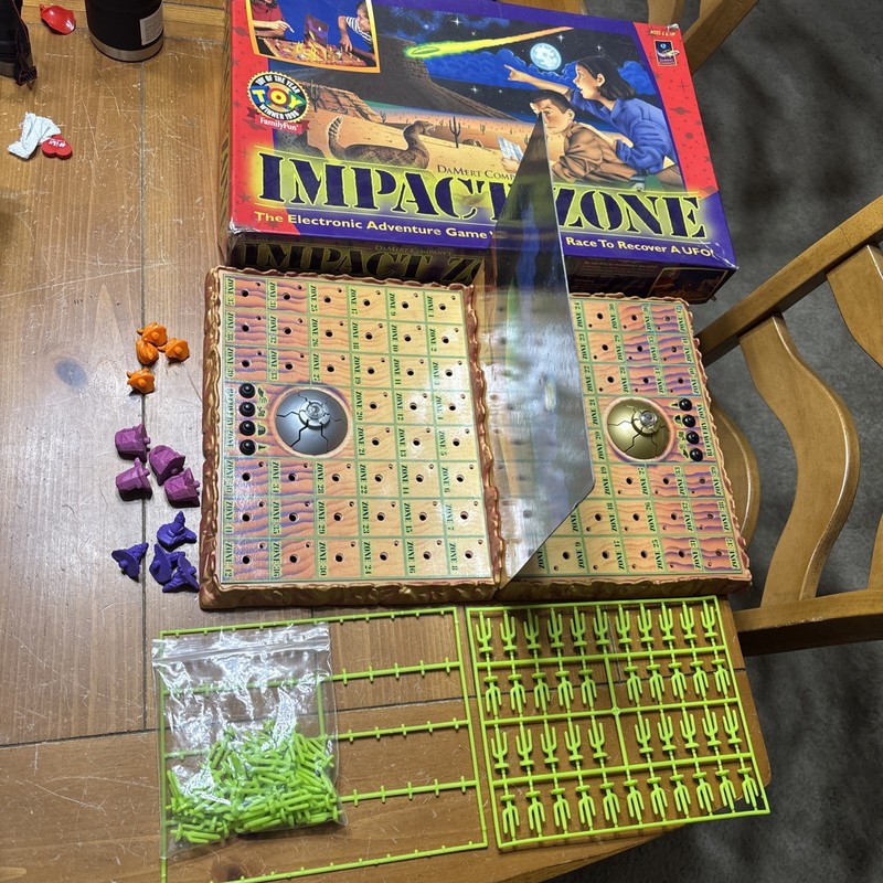 RARE DaMert - Impact Zone Game 1998 R10231 - Complete + tested + New Batteries
