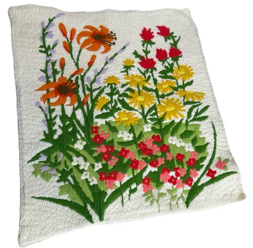 Vintage Finished Crewel 19x17” Floral Picture/Pillow Top