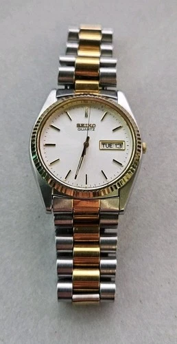 Vintage Seiko Quartz 7N43-8110 Day Date, Cleaned, New Battery & Sapphire Crystal