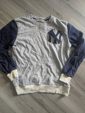Mitchell  Ness New York Yankees Women's Large Sweatshirt MLB Sewn Patch