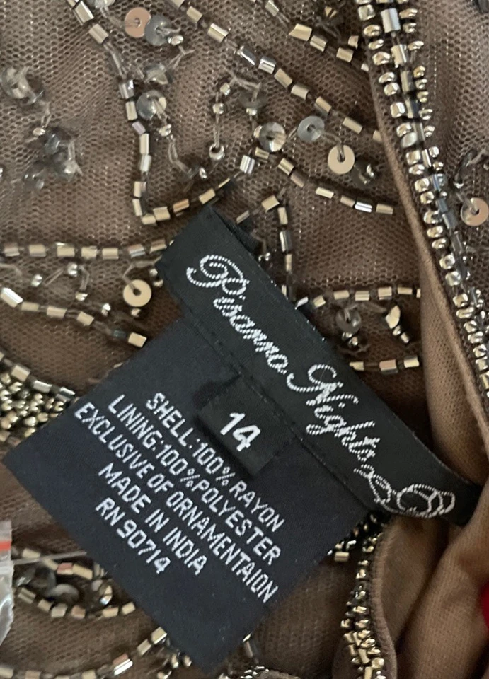 Maxi Vestido de Malla Formal con Cuentas Pisarro Nights para Mujer Talla 14 Moca Evento Boda Foto 4 de 4