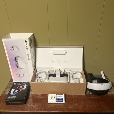 Oculus Quest 2 Full set, excellent condition with extras!!!