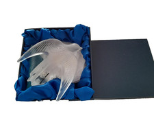 LALIQUE FABULOUS SWALLOW BIRD   IN FLIGHT HEAVY STUNNING PIECE NEW GIFT OF LOVE
