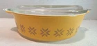 Vintage Pyrex Town & Country Covered Casserole Dish - #471 - One Pint