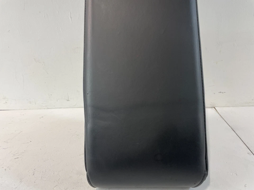 12-15 INFINITI Q40 G37 CONSOLE CENTRAL TRASEIRO APOIO DE BRAÇO TAMPA APOIO DE BRAÇO FABRICANTE DE EQUIPAMENTO ORIGINAL # 84124 - Imagem 2 de 4