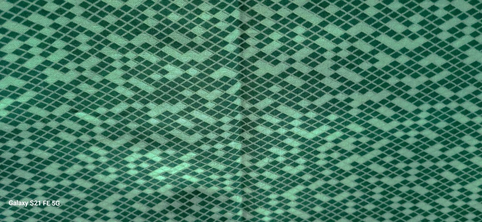 KATIE MILLER PARA Hilos de Conexión ENVUÉLVELO VERDE Tela Talla W 34" X 1 yarda.8" Foto 2 de 4