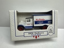 1/34 ERTL 1931 Delivery Truck Bank / True Value Hardware