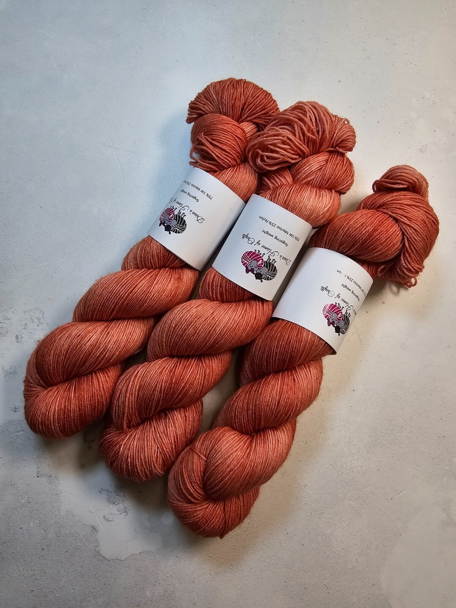 SW Merino Nylon yarn, 4-ply, Fingering weight, 100g, TERRACOTTA
