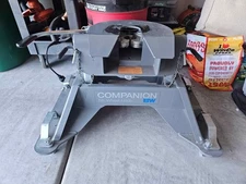 B&W Companion Fifth Wheel Hitch OEM RVK3700 - Chevy / GMC 2016-2019 - 20,000 GTW