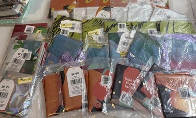 HUGE LOT 30 Qty XL Foil Mylar Balloons Wicked, Pumpkins Grinch Ghosts Turkeys